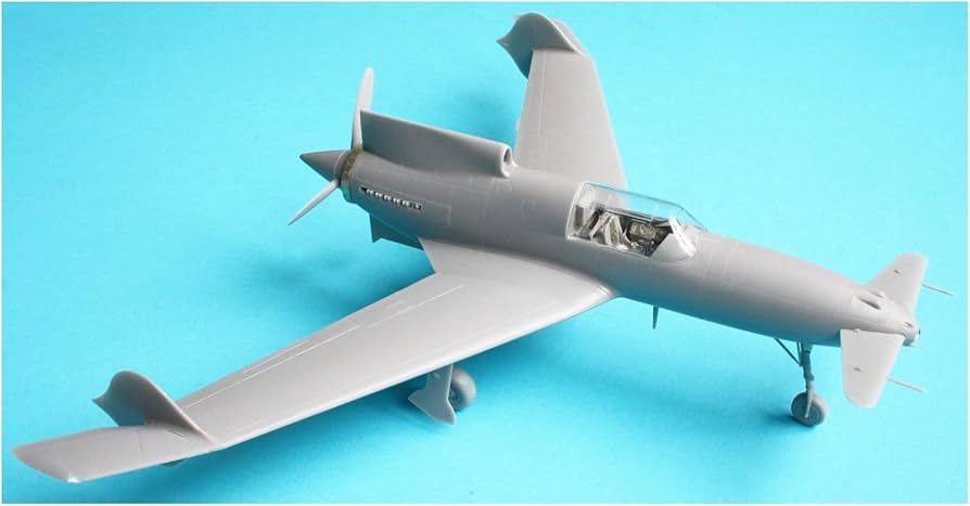 Amazon | モデルズビット 1/48 アメリカ軍 カーチス XP-55